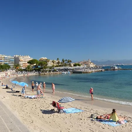 Grand 2 Pieces Renove Climatise, Vieil Antibes, Proche Port * אנטיב