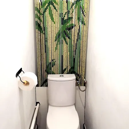 Daire Grand 2 Pieces Renove Climatise, Vieil Antibes, Proche Port *